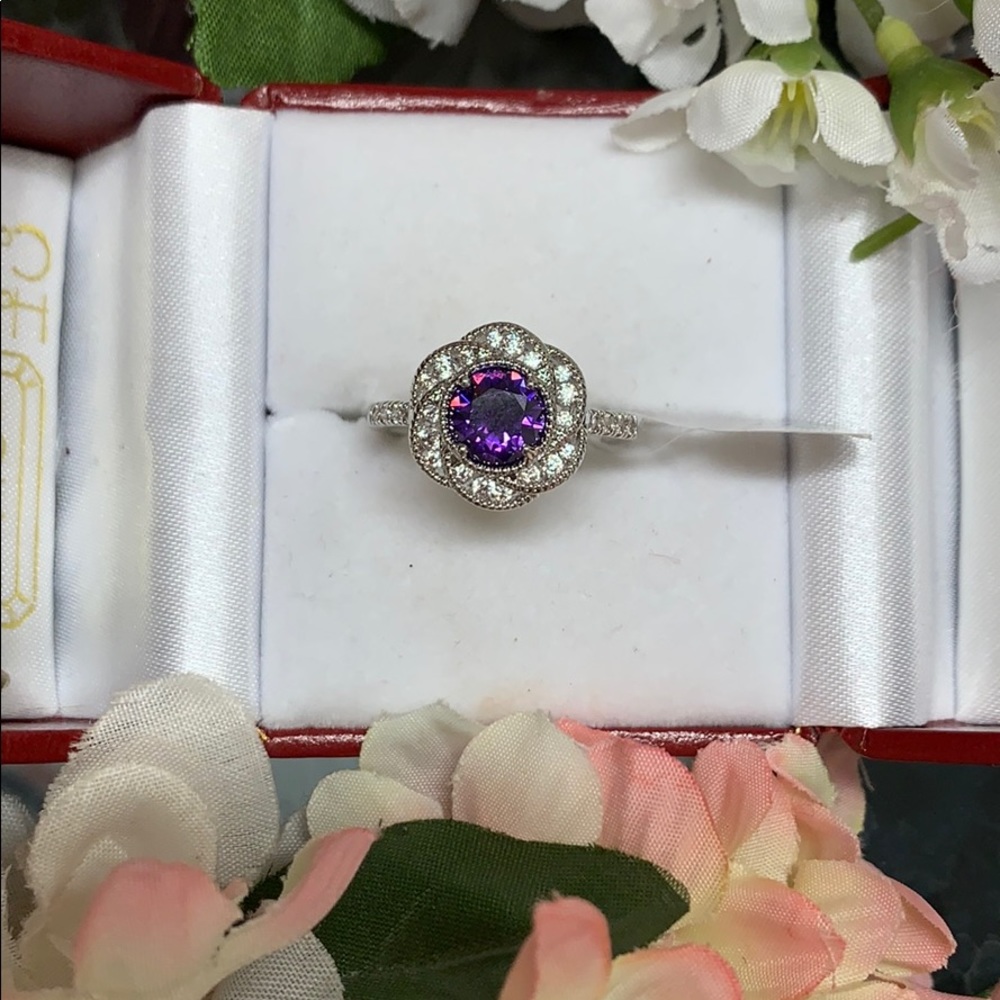 NWT GORGEOUS purple and silver ring size 9